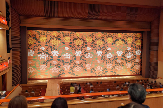 大阪松竹座の座席について、舞台の見え方（歌舞伎公演時の一等席・二等 